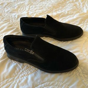 Vaneli sport 7 1/2 M suede black slip-on shoes
